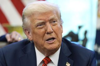 Vladimire, přestaň! Trump píše Putinovi po smrtícím ruském útoku na Kyjev - Novinky